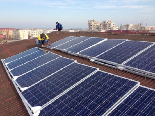 Energie solară de la Rompetrol pentru o şcoală din Năvodari
